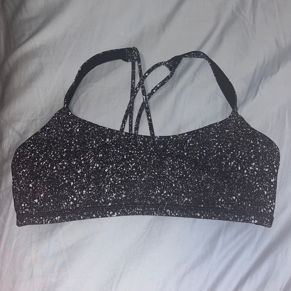 Lululemon Free to Be Bra